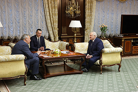 Lukashenko meets with president of Russian Tennis Federation