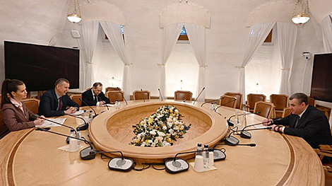 Belarus’ ambassador meets with leader of Liberal Democratic Party of Russia