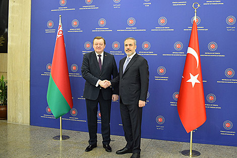 Foreign ministers of Belarus, Turkiye meet in Ankara