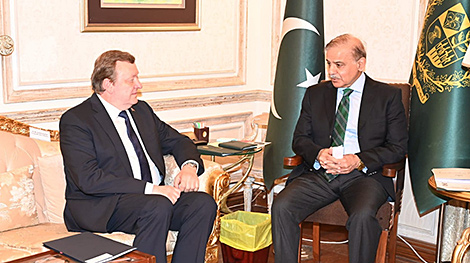Belarus FM holds talks with Pakistani senior officials