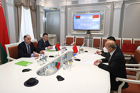 Belarus, China step up efforts in international security