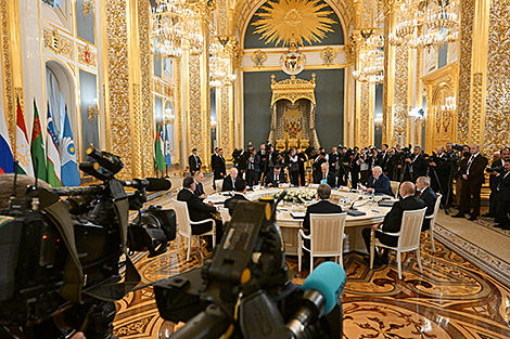 Lukashenko in favor of former members rejoining CIS