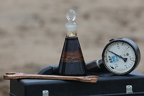 Belarus ratifies protocol on amendments to Belarus-Russia oil export agreement