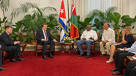 Aleinik meets with Cuba’s vice president