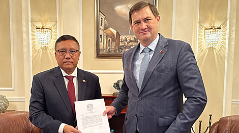 Belarus, Myanmar to continue working on projects in industry, agriculture