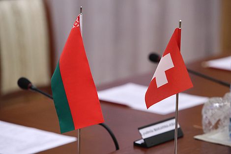 Belarusian FM receives copy of credentials from Swiss ambassador