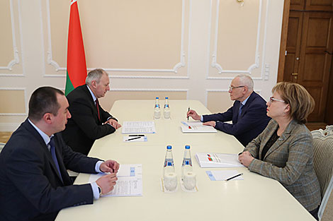 Call for better coordination of coronavirus containment plans in Belarus, Russia
