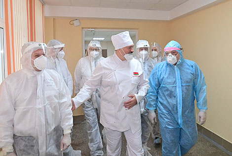 Belarusian regional healthcare workers hailed for their efforts during pandemic