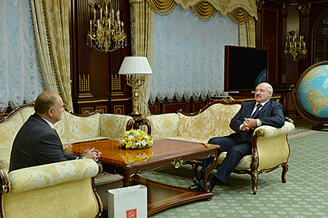 Lukashenko, Zyuganov have telephone conversation