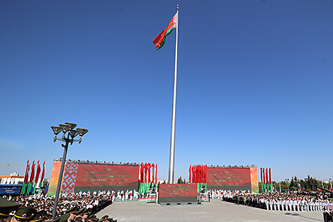 Lukashenko: Our national flag, emblem and anthem are clear and true