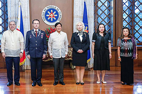 Belarusian Ambassador presents credentials to president of the Philippines