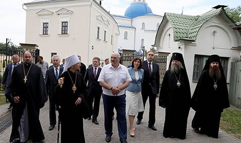 Lukashenko wants Zhirovichi monastery turned into a gem