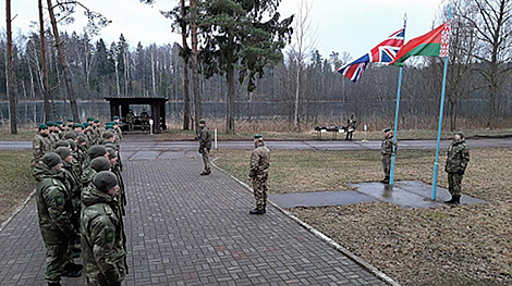 Training session in progress for Belarusian, British peacekeepers in Vitebsk Oblast