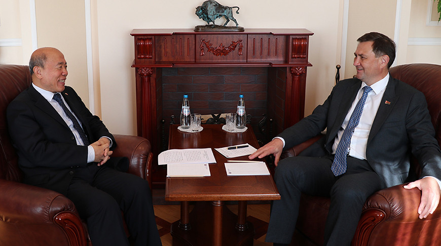 FM thanks Chinese ambassador for promoting Belarus-China cooperation