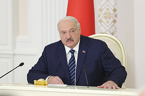 Lukashenko calls for addressing cattle loss issue