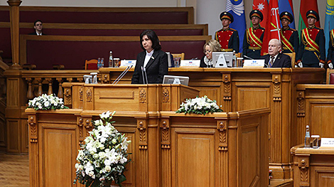 Kochanova: Parliamentarians should build bridges, not fences