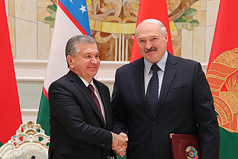 Lukashenko talks to Uzbekistan president over phone