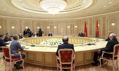 Lukashenko: Belarus may amend Constitution or adopt a new one soon