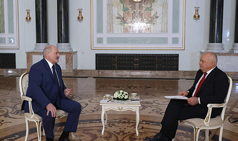 Lukashenko pledges to win Ukraine back