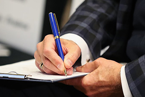 Belarusian diplomats in Netherlands met with students of Leiden University