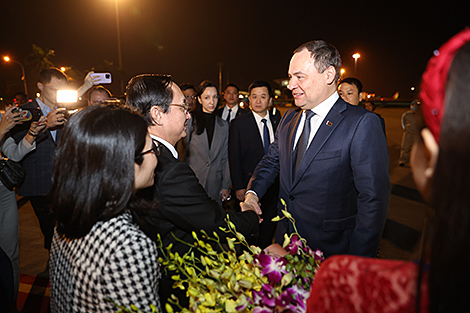 Belarusian PM arrives in Hanoi on official visit