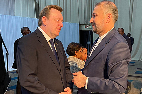 Belarus FM meets with Iranian counterpart