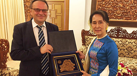 Belarus, Myanmar discuss expansion of exports