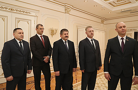 Belarus president urges local executives to be more proactive in making decisions