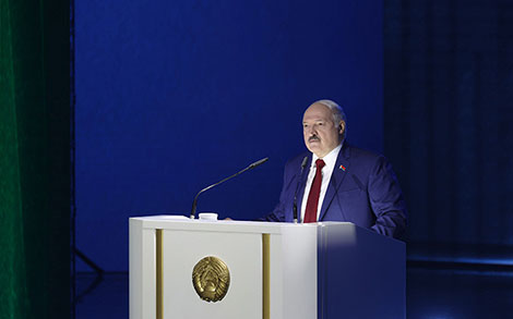 Lukashenko praises brotherhood of Belarusians, Russians, Ukrainians