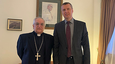 Belarusian ambassador meets with Apostolic Nuncio to Russia in Moscow