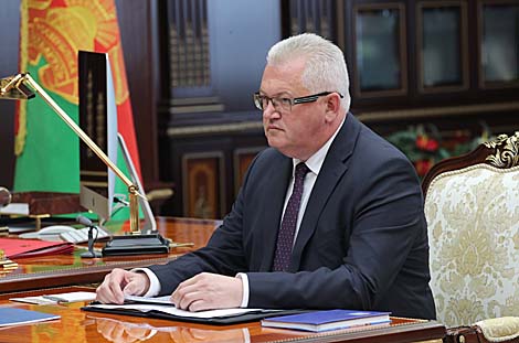 Belarus president orders to arrange government conference by year end to discuss education