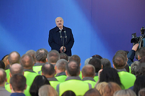 Lukashenko explains why Belarus buys oil in other countries