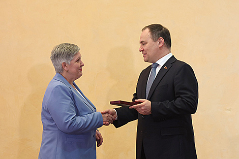 Belarusian PM presents awards for professional distinction