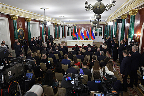 Belarus ready to join ambitious national projects in Russia