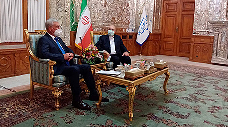 Iranian president, Belarus’ parliament speaker discuss economic cooperation