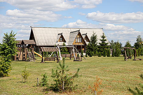 Lukashenko signs decree on development of farm tourism
