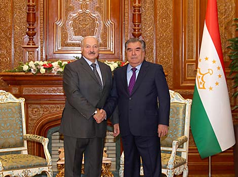 Лукашенко подтверждает готовность Беларуси участвовать в плане индустриализации Таджикистана