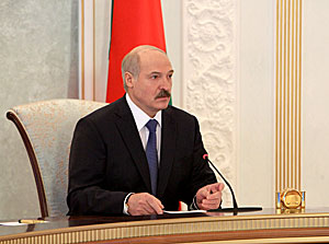 Александр Лукашенко требует обеспечить безопасность на ЧМ по хоккею, не доставляя неудобств гостям