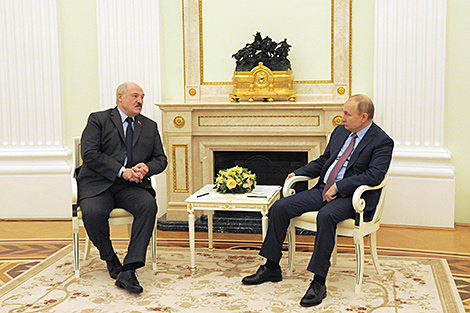 Лукашенко: Беларуси и России надо совместно противостоять экономическому давлению