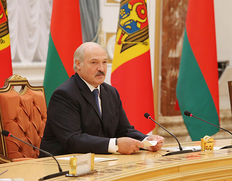 Лукашенко: Беларусь готова к новым проектам с Молдовой и выходу с совместной продукцией на рынок ЕС