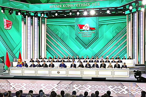 Лукашенко подвел итоги ВНС: принятая программа - проект модернизации и обновления всех сфер жизни