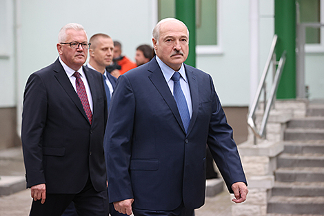 Лукашенко: меня беспокоит не власть - я просто не хочу, чтобы страну порезали на куски