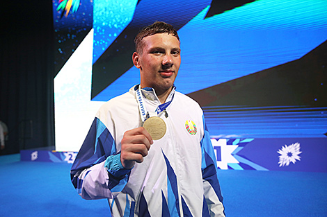 Белорусский борец Абубакар Хаслаханов стал чемпионом II Игр стран СНГ
