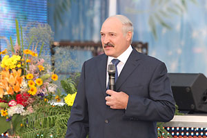 Александр Лукашенко: Праздник 