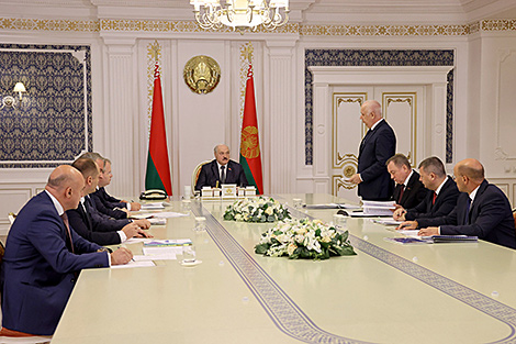 Лукашенко ждет 