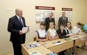 А.Лукашенко: свою причастность ко Дню знаний ощущают все граждане Беларуси