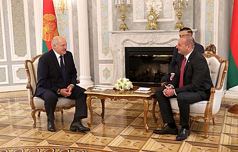 Беларусь продолжит настойчиво развивать отношения с Грузией - Лукашенко