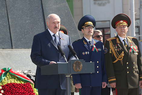 Лукашенко: Мы горды тем, что неоценимый вклад в Победу над фашизмом внес белорусский народ