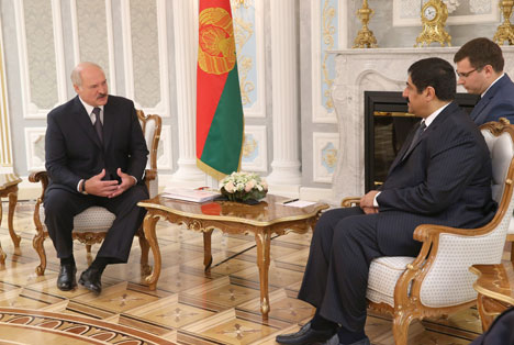 Лукашенко: Беларусь готова развивать сотрудничество с Катаром по любым направлениям