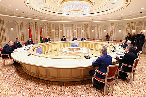 Лукашенко заявил об эффективности принятой Беларусью и Россией стратегии союзного строительства